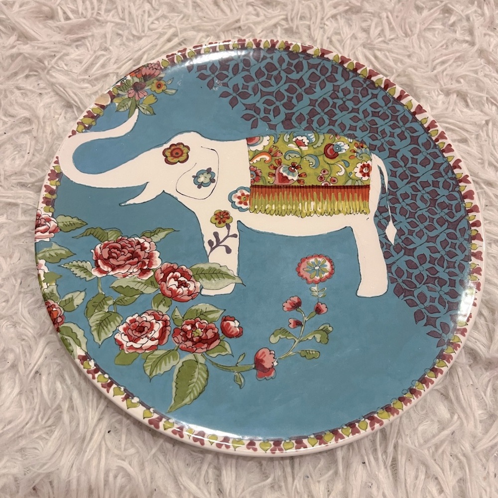 World Market White Nomad Elephant Plate